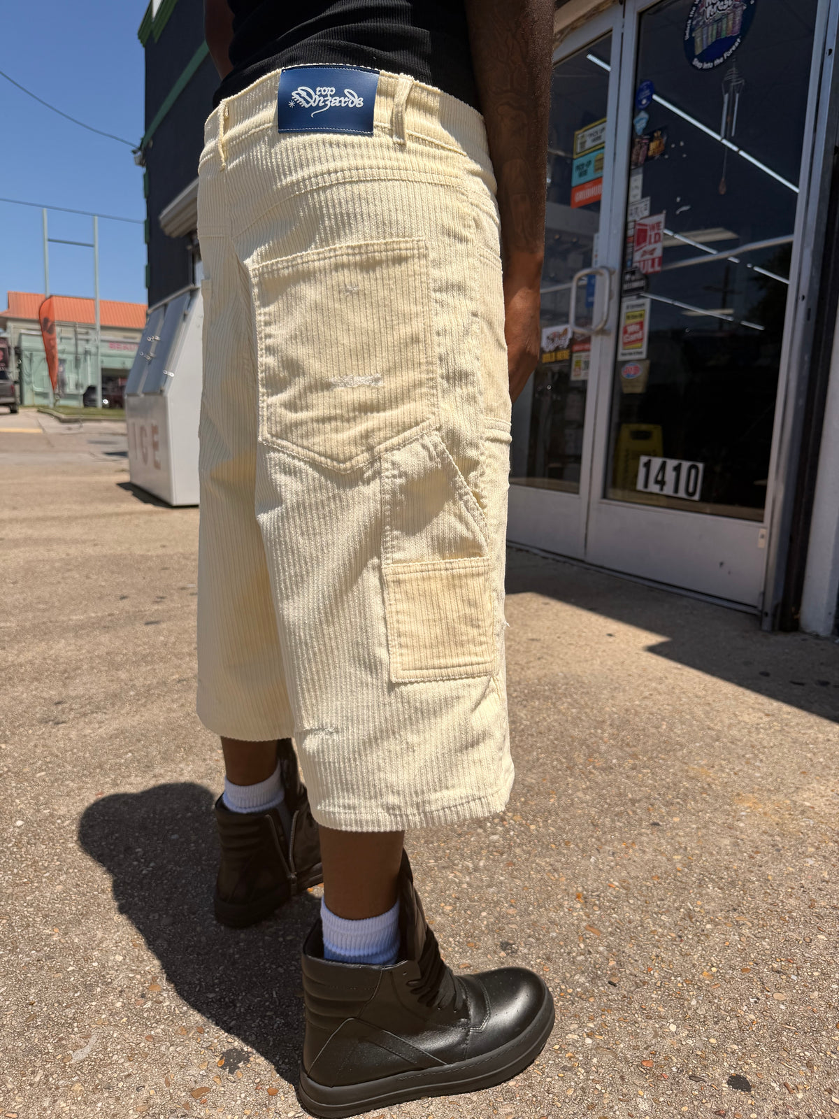 TW v2 Jorts